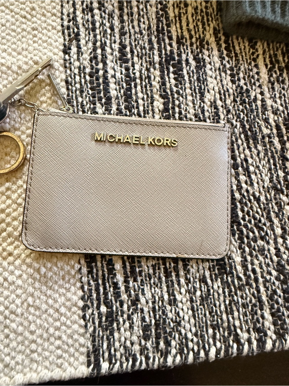 Wallet/keychain